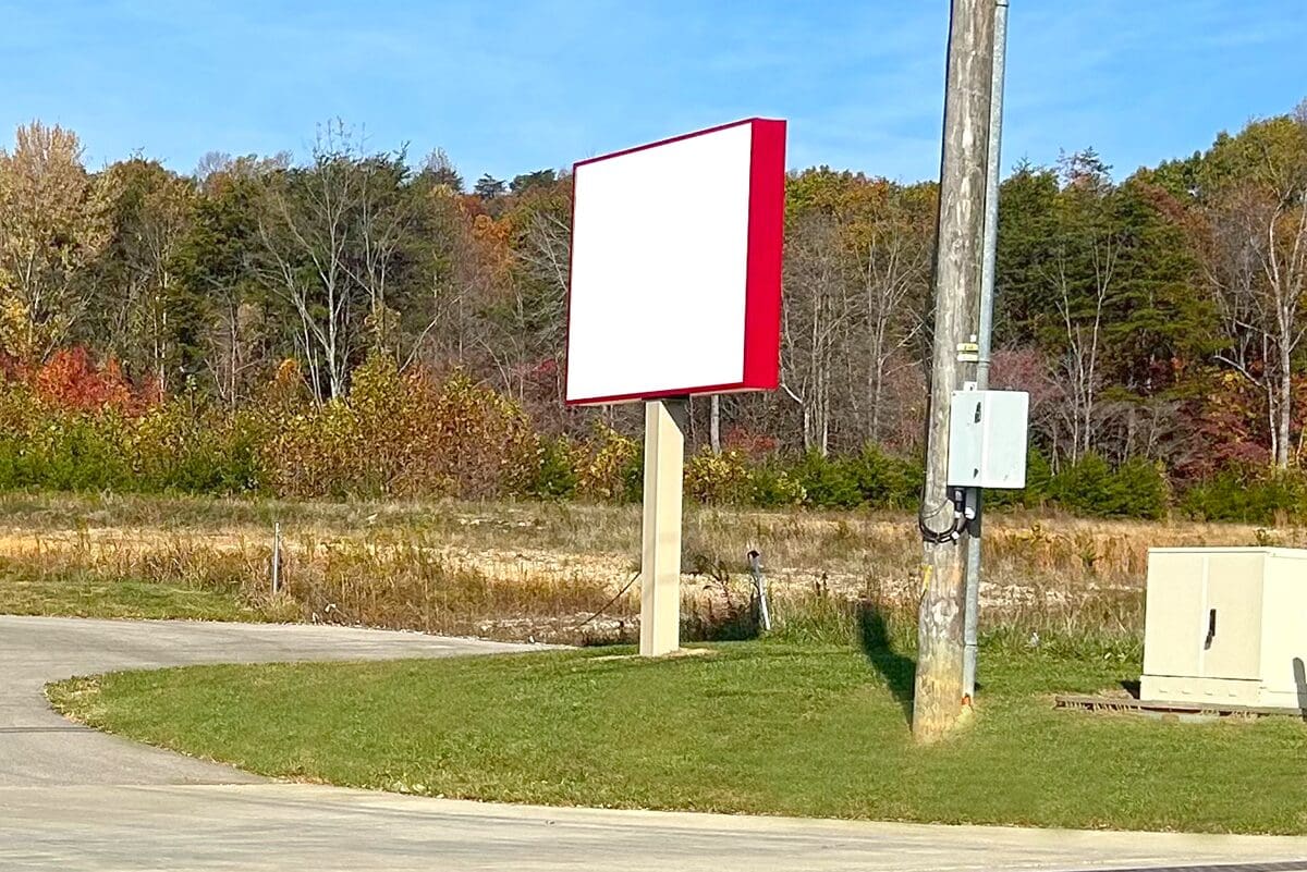 Freestanding Building Lucasville Sign